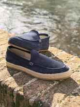 Carica l'immagine nel visualizzatore di Gallery, SLIP-ON S29 UOMO IN SUEDE CON SUOLA IN CORDA BLU