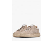 Carica l'immagine nel visualizzatore di Gallery, LIPARI Sneakers in suede Beige