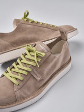 Carica l'immagine nel visualizzatore di Gallery, SCARPA ALLACCIATA P01 UOMO IN SUEDE VINTAGE KHAKI