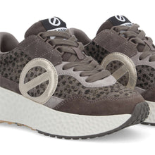 Carica l'immagine nel visualizzatore di Gallery, CARTER JOGGER W GRIS/LEOPARD
