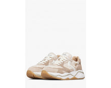 Carica l&#39;immagine nel visualizzatore di Gallery, CLUB119. Sneakers in suede e sintetico Beige
