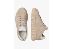 Carica l&#39;immagine nel visualizzatore di Gallery, LIPARI Sneakers in suede Beige
