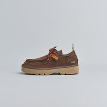 Carica l&#39;immagine nel visualizzatore di Gallery, SCARPA ALLACCIATA P009 DONNA IN CAMOSCIO BROWN FODERATA IN MICROFIBRA
