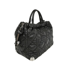 Carica l&#39;immagine nel visualizzatore di Gallery, Borsa a mano Love Bucket colore nero
