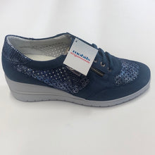Carica l'immagine nel visualizzatore di Gallery, PRECILIA PERF DENIM

